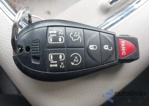 2018 Dodge Grand Caravan Sxt z USA, uszkodzony, nr VIN 2C4RDGCG7JR240179